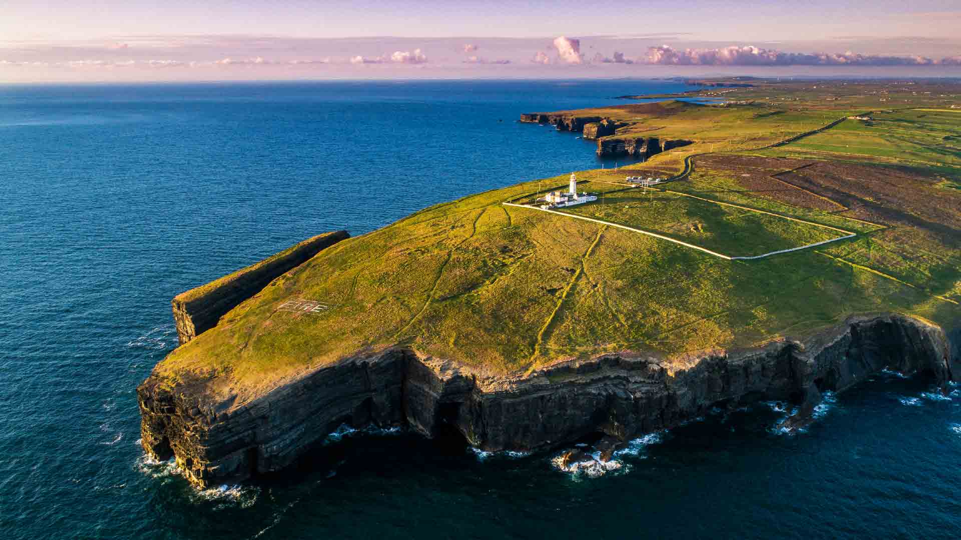 loop head lighthouse tour